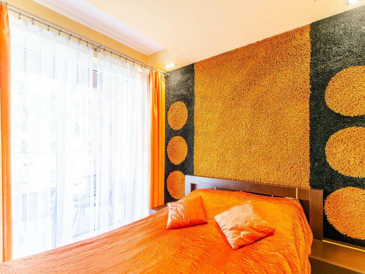 Apartment Pomaranczowy Z Basenem,sauna-blisko Morza.