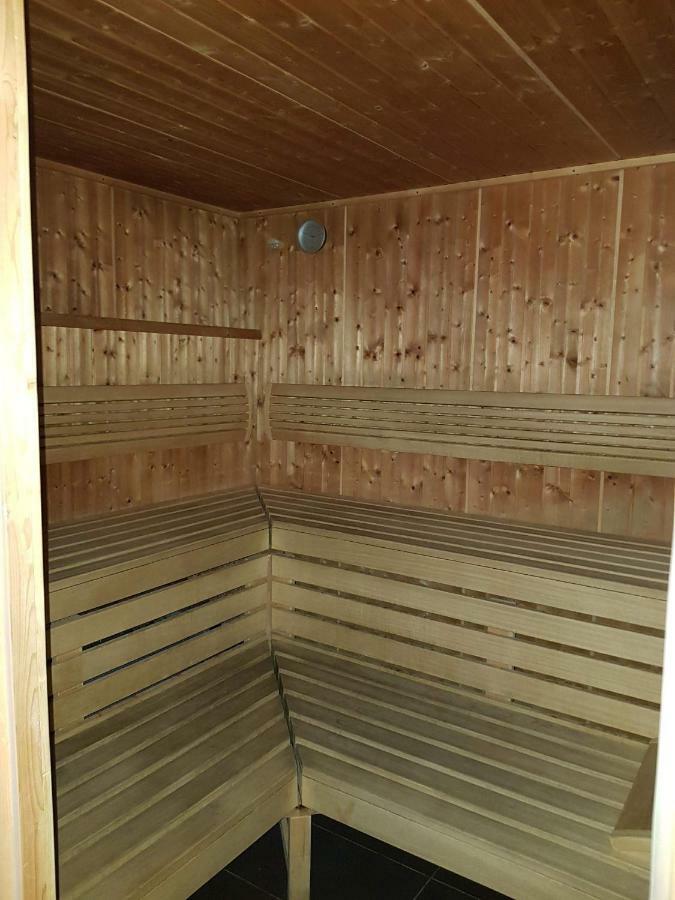 Apartamento Pomaranczowy Z Basenem,sauna-blisko Morza. *